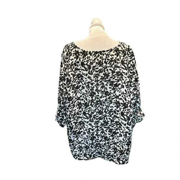 Well Worn women's size XXL white and black floral blouse 3/4 sleeve, new no tag - Picture 3 of 5